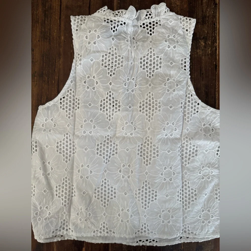 NEW! J.Crew Fleur Top in Eyelet White